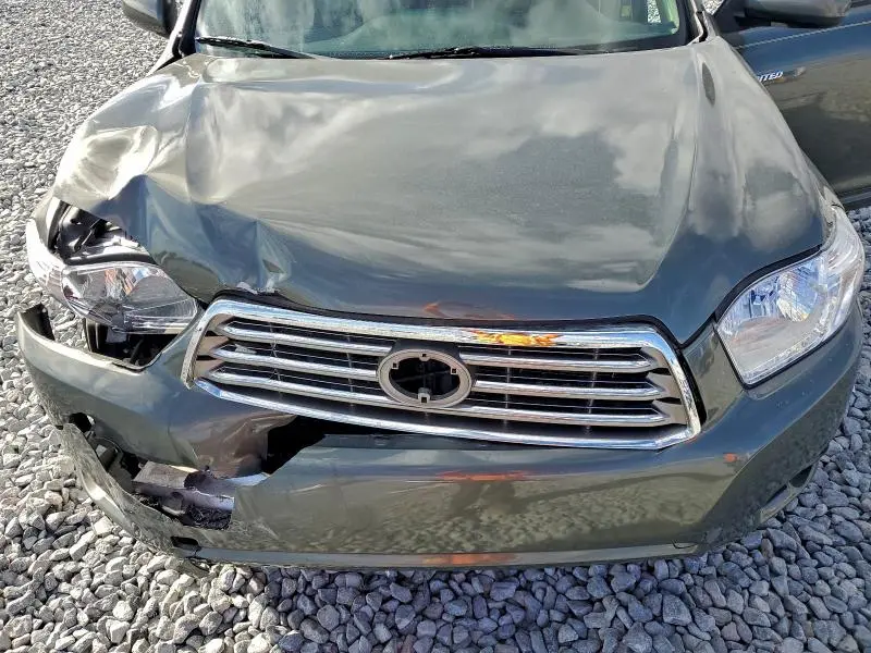 2010 TOYOTA HIGHLANDER LIMITED  