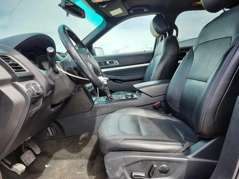 2017 FORD EXPLORER XLT  