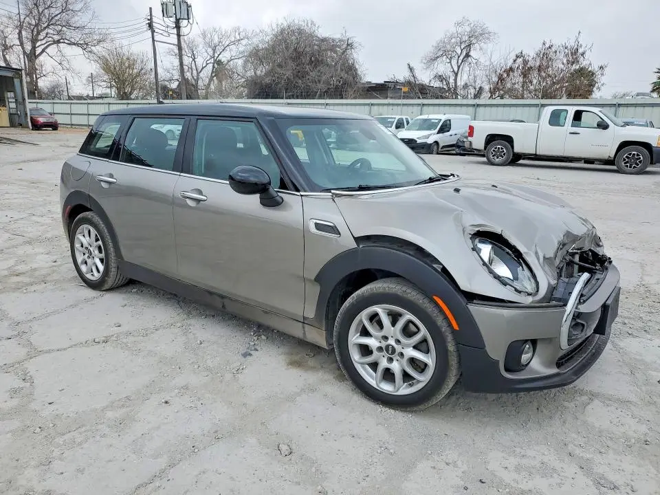 2017 MINI COOPER CLUBMAN  