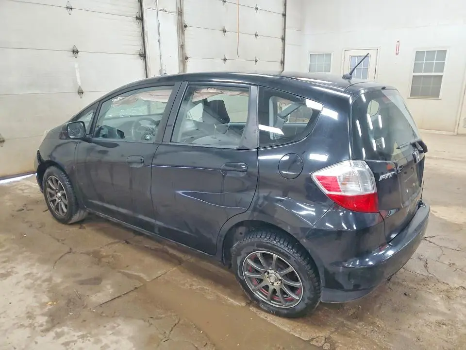 2010 HONDA FIT   