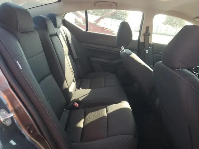 2024 NISSAN ALTIMA SV