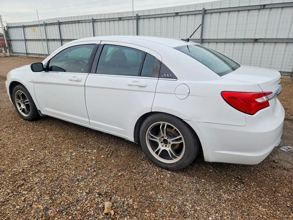 2014 CHRYSLER 200 LX  