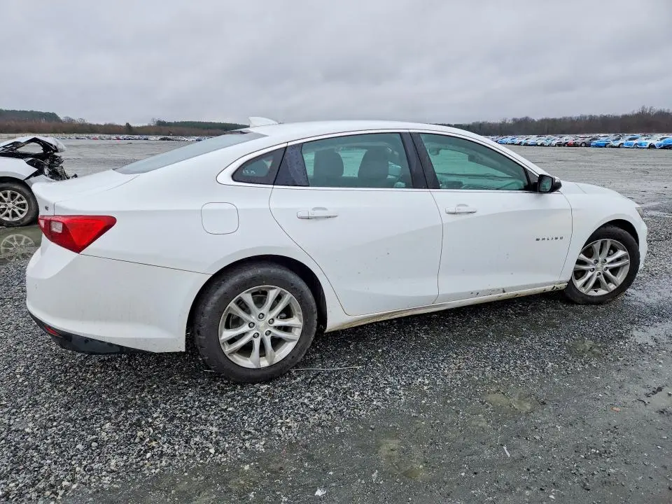 2017 CHEVROLET MALIBU LT  