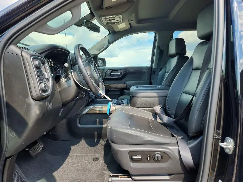 2021 CHEVROLET SILVERADO K1500 RST  