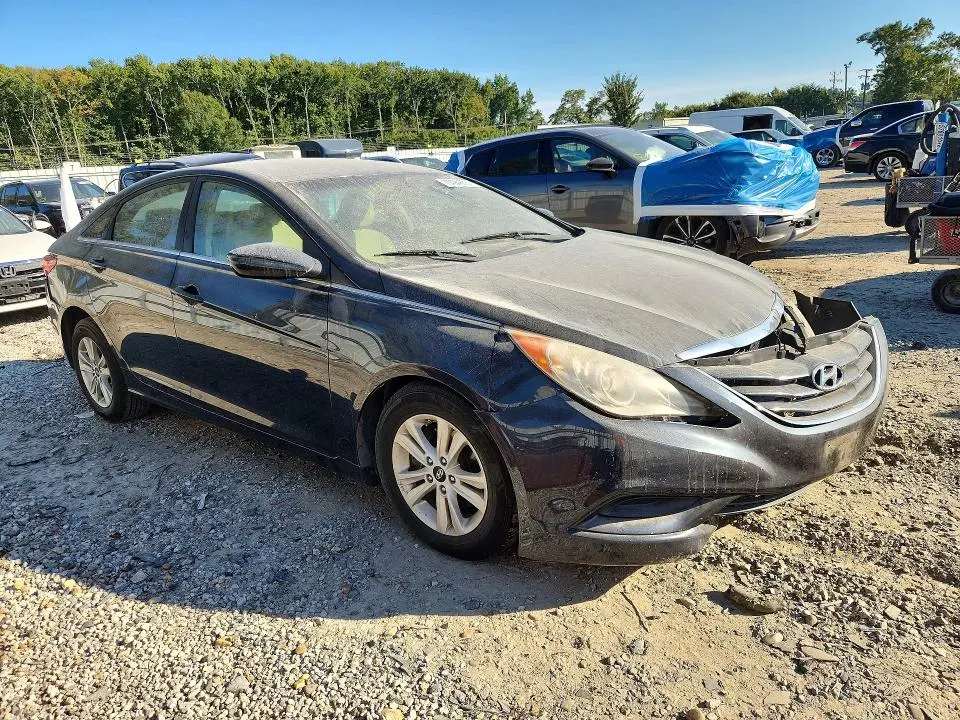 2011 HYUNDAI SONATA GLS  