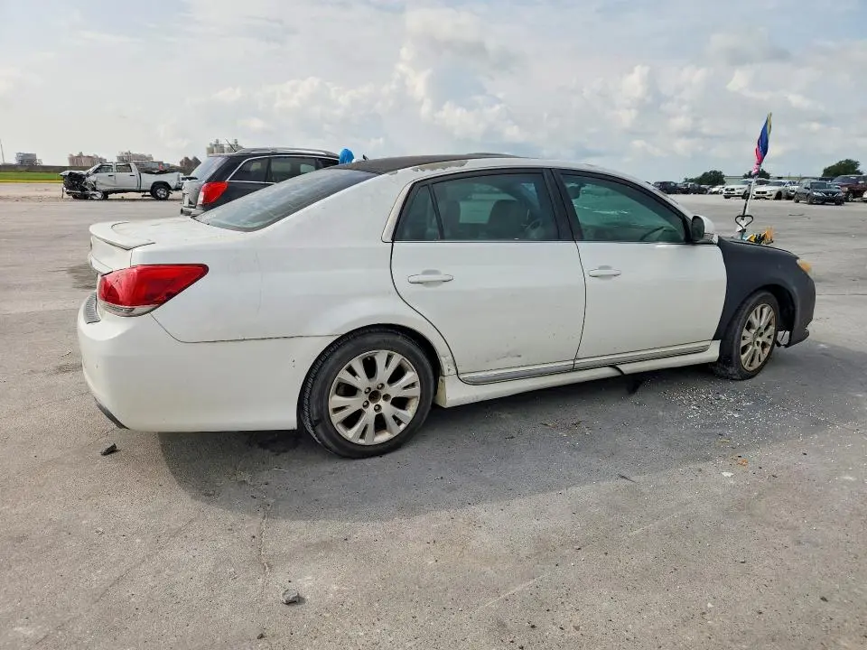 2011 TOYOTA AVALON BASE  