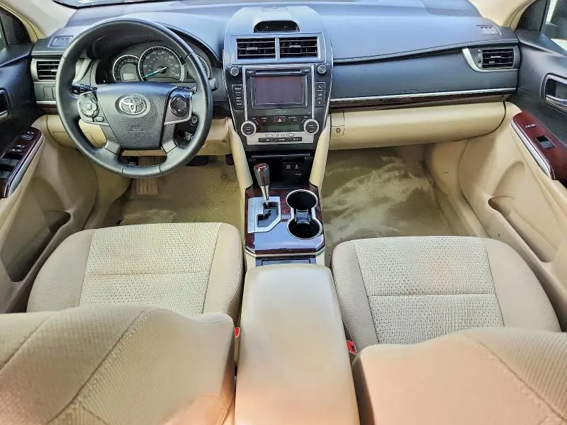 2013 TOYOTA CAMRY XLE  