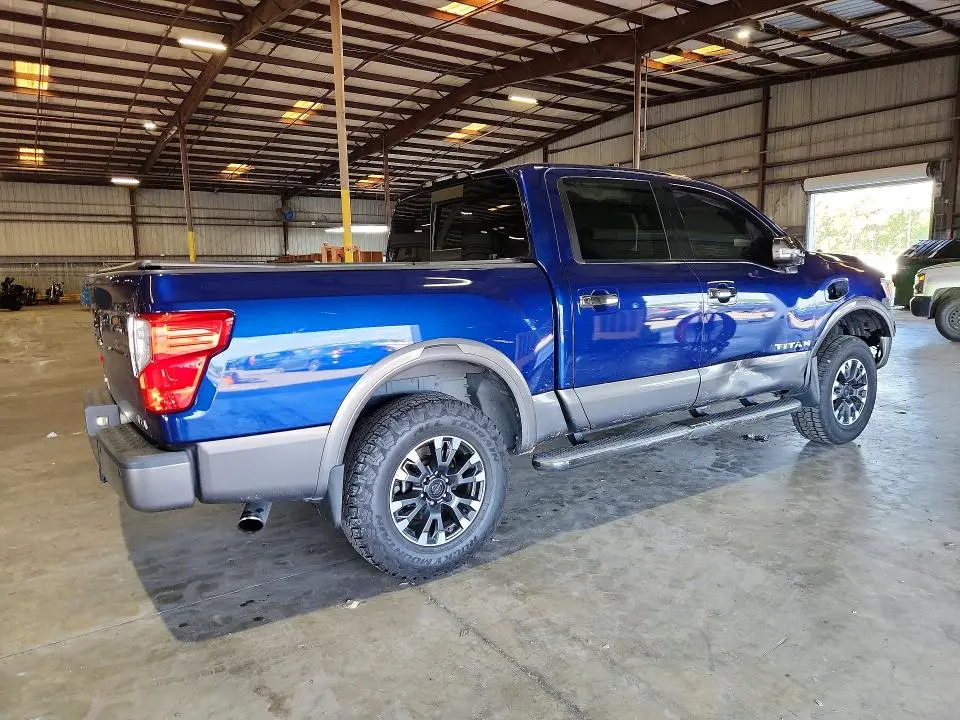 2017 NISSAN TITAN PLATINUM RESERVE  