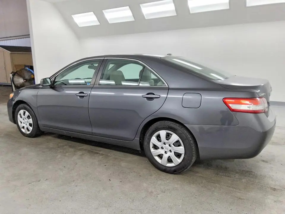 2010 TOYOTA CAMRY LE  