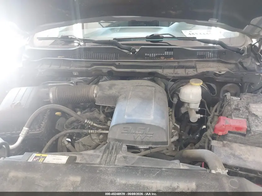2017 RAM 1500 TRADESMAN  4X4 8' BOX