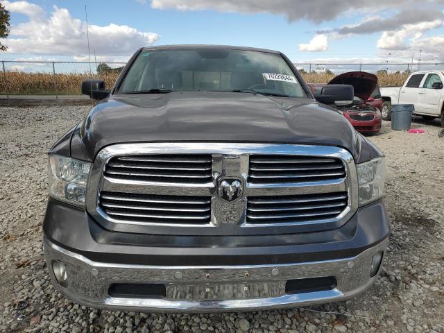 2015 RAM 1500 SLT