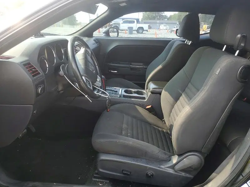 2013 DODGE CHALLENGER SXT  
