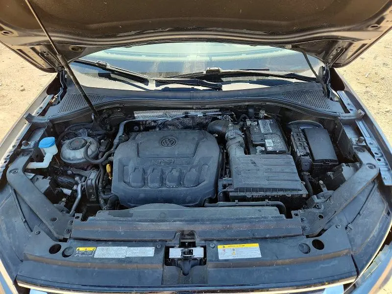 2021 VOLKSWAGEN TIGUAN SE  
