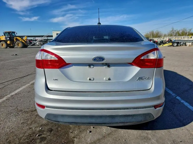 2018 FORD FIESTA SE  