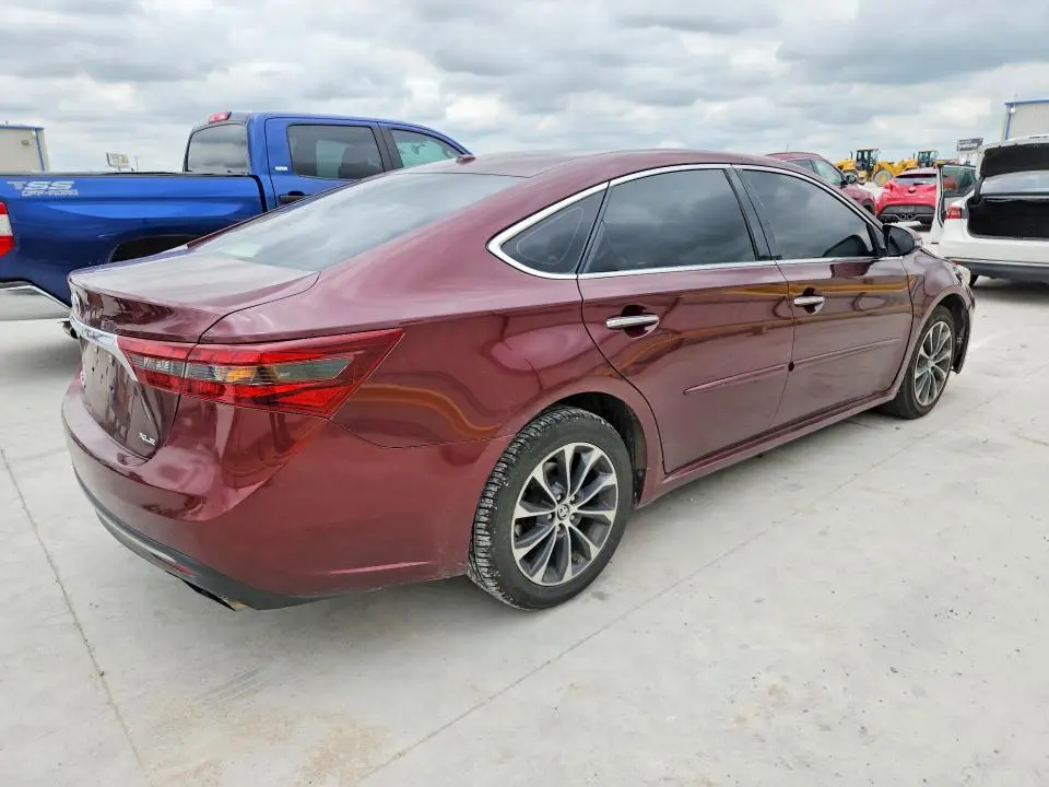 2016 TOYOTA AVALON XLE  