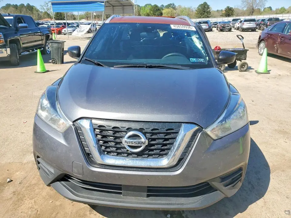 2020 NISSAN KICKS SV  