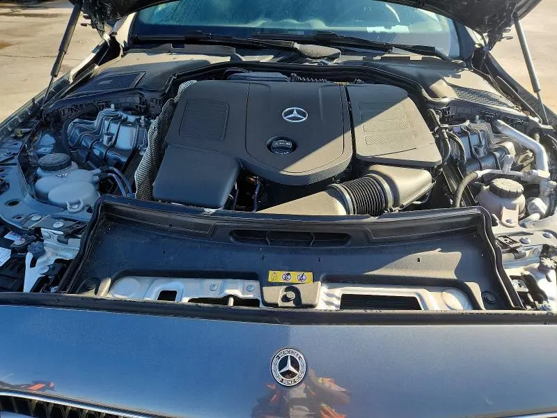 2024 MERCEDES-BENZ C 300  