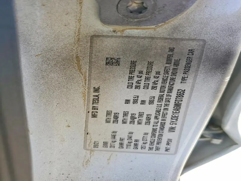 2021 TESLA MODEL 3   