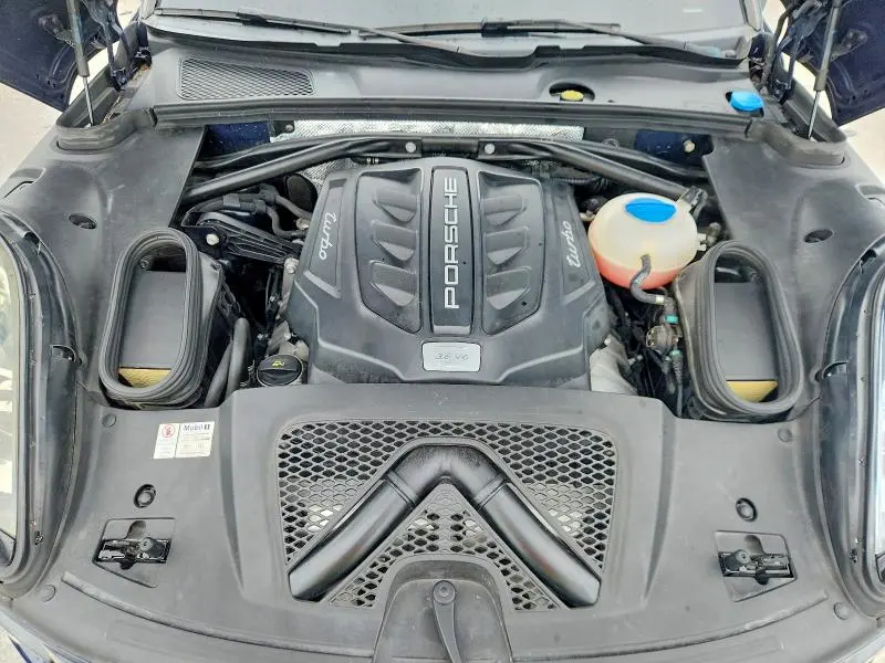 2015 PORSCHE MACAN TURBO  