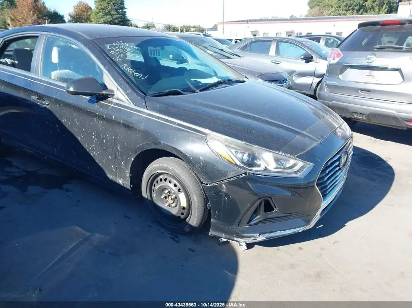 2018 HYUNDAI SONATA SE