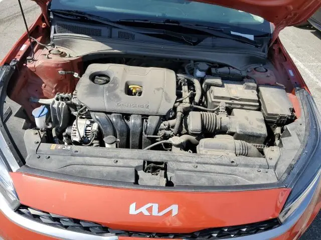 2023 KIA FORTE LX  
