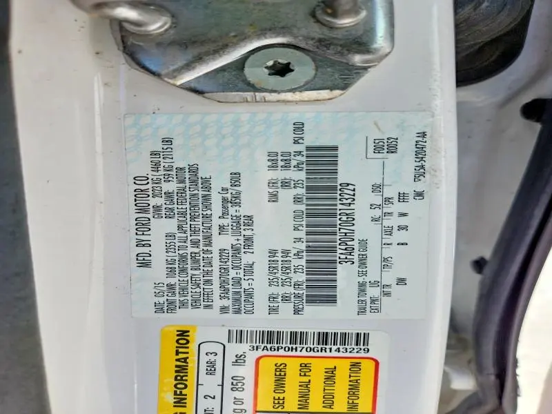 2016 FORD FUSION SE  