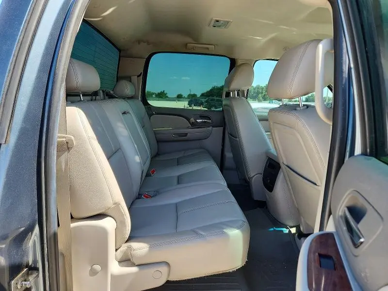 2011 GMC SIERRA K2500 SLT  