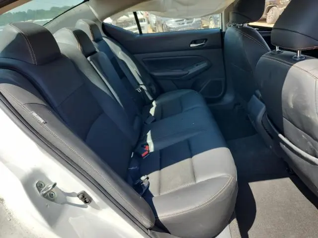 2022 NISSAN ALTIMA SR  