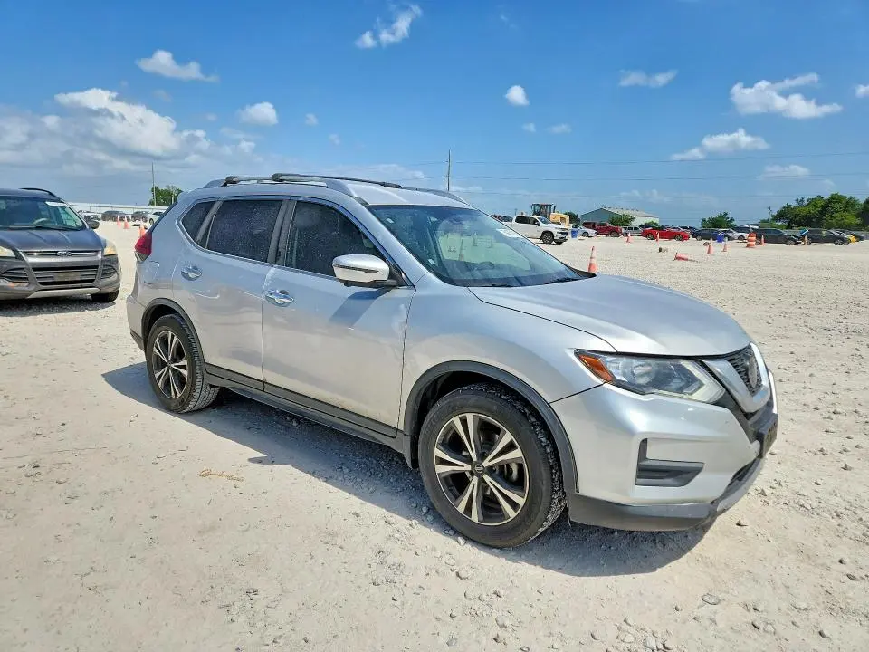 2019 NISSAN ROGUE SV  
