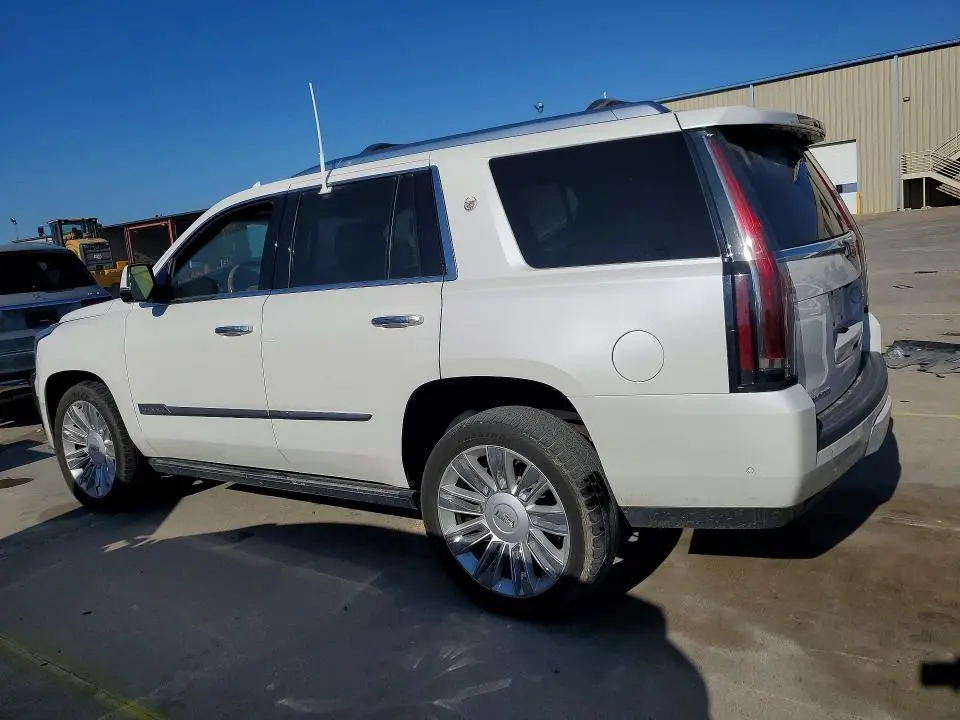 2020 CADILLAC ESCALADE PLATINUM  
