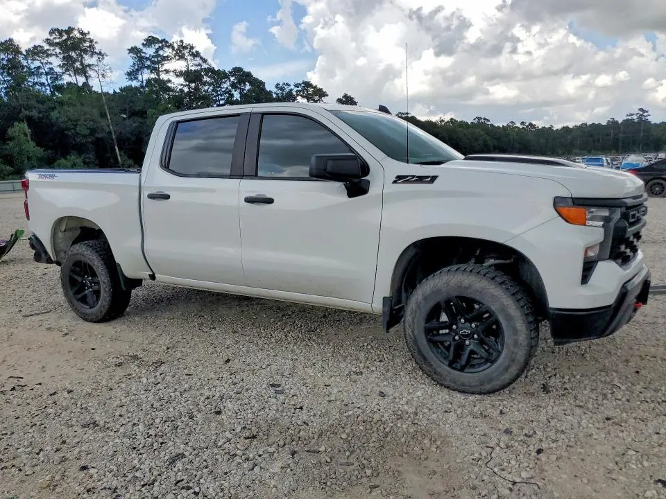 2024 CHEVROLET SILVERADO K1500 TRAIL BOSS CUSTOM  