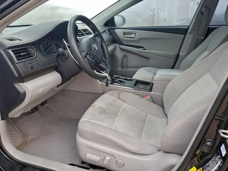 2015 TOYOTA CAMRY LE  