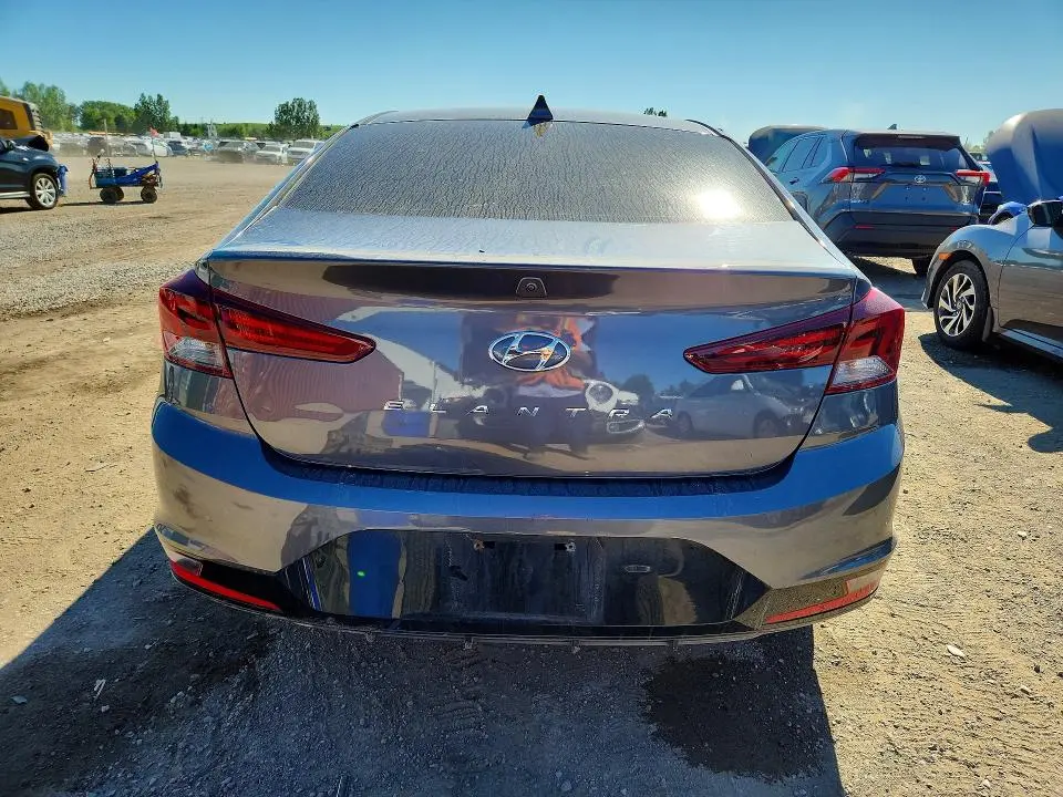2020 HYUNDAI ELANTRA SEL  