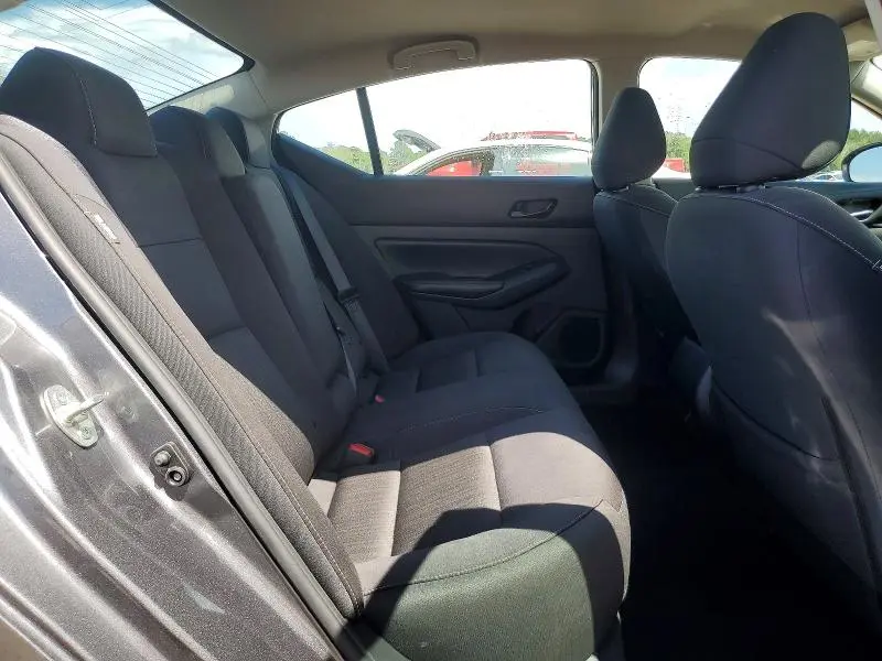 2024 NISSAN ALTIMA SV  