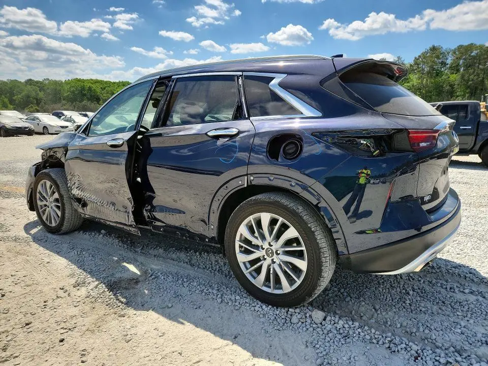 2024 INFINITI QX50 LUXE  