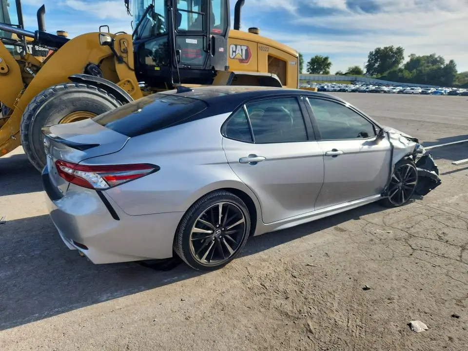 2019 TOYOTA CAMRY XSE  