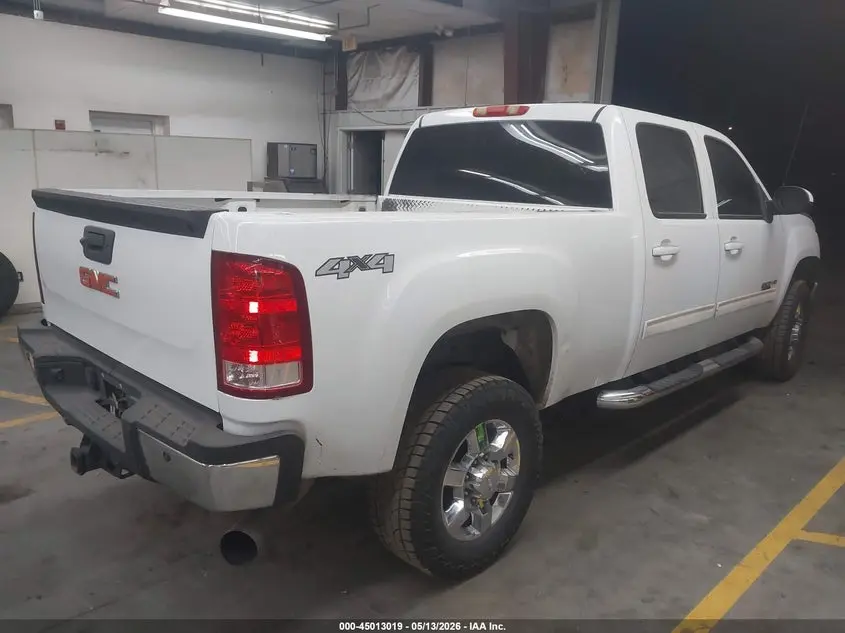 2013 GMC SIERRA 2500HD SLT