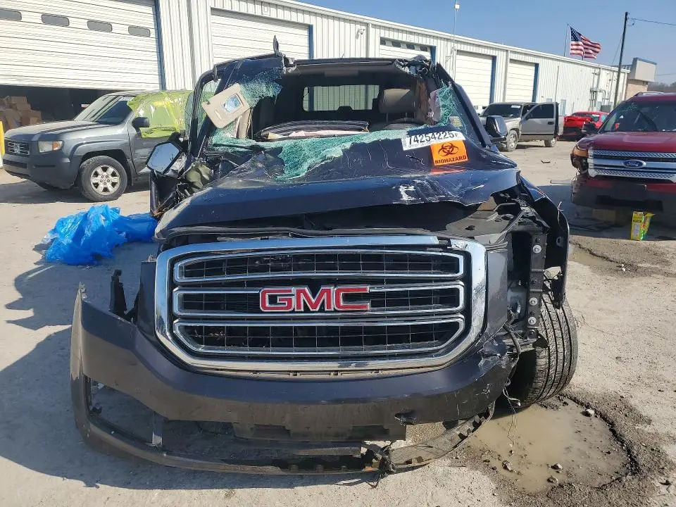 2017 GMC YUKON XL C1500 SLT  