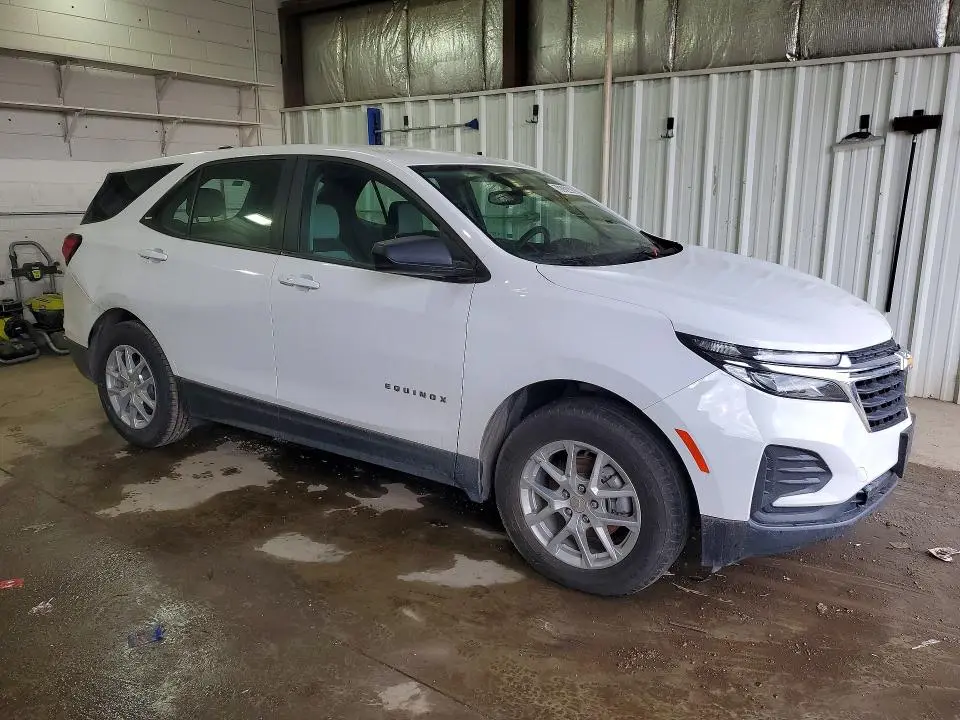 2023 CHEVROLET EQUINOX LS  