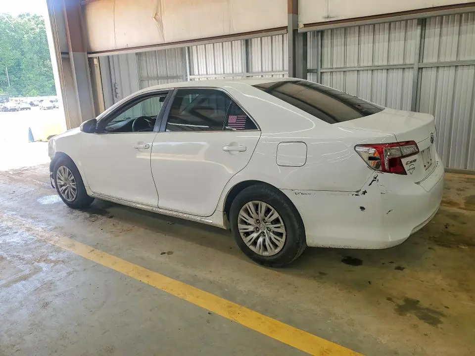 2013 TOYOTA CAMRY LE  