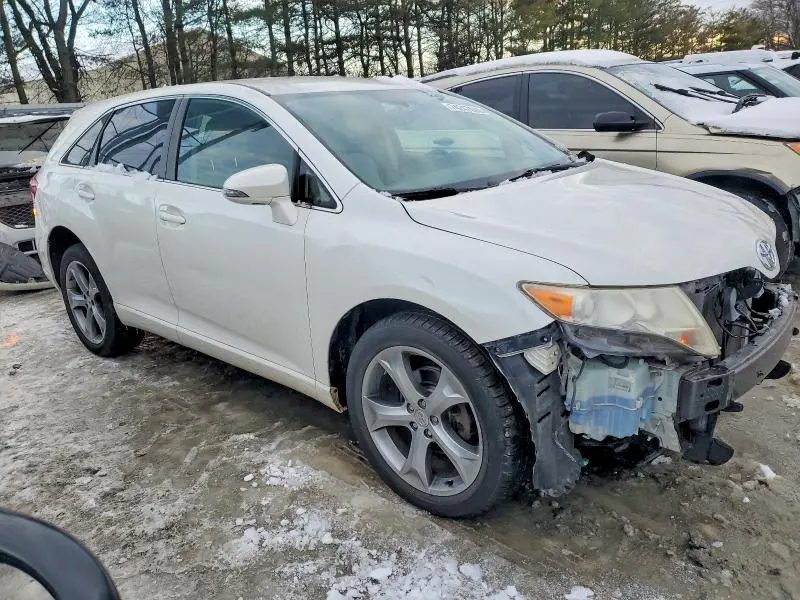 2013 TOYOTA VENZA LE  