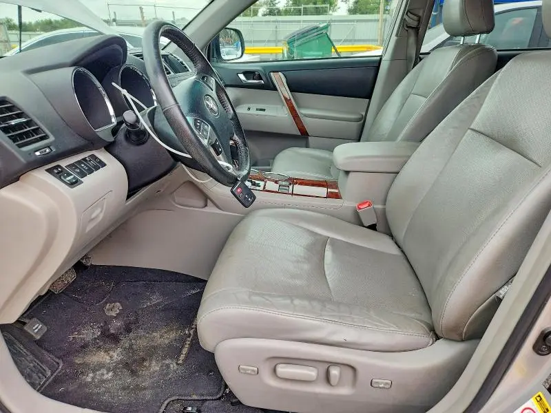 2011 TOYOTA HIGHLANDER LIMITED  