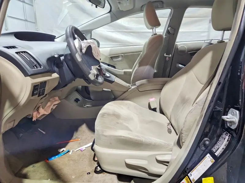 2011 TOYOTA PRIUS THREE  