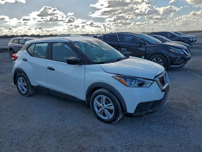 2020 NISSAN KICKS S  