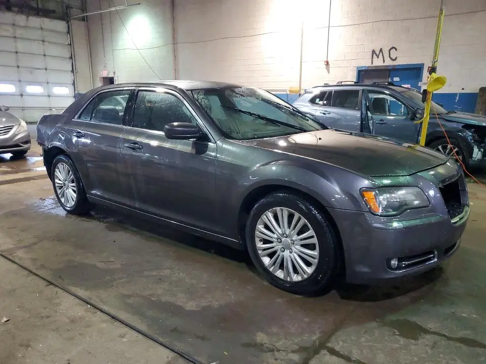 2013 CHRYSLER 300   