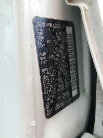 2011 NISSAN JUKE S  