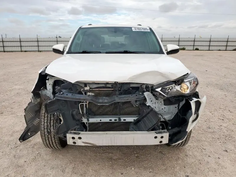 2019 TOYOTA 4RUNNER SR5  
