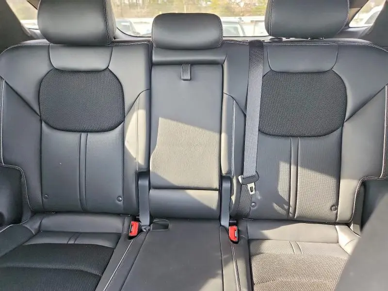 2024 GENESIS GV70 BASE  