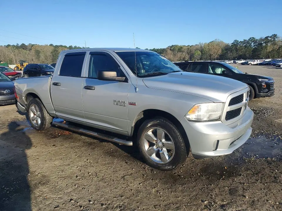 2013 RAM 1500 ST  