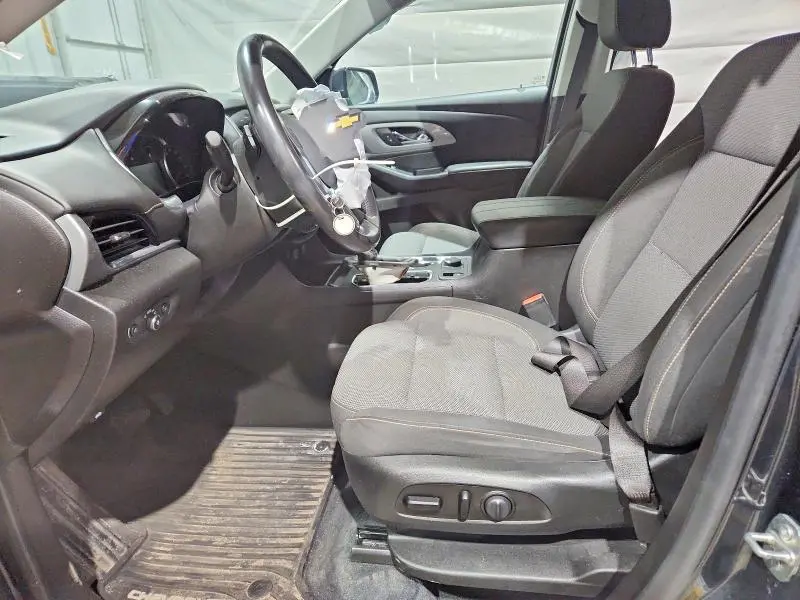 2021 CHEVROLET TRAVERSE LT  
